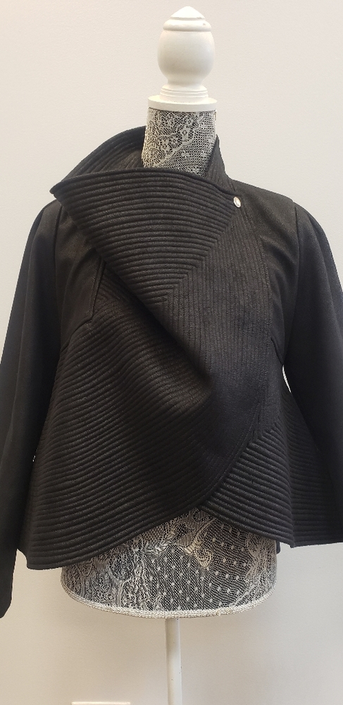 BLACK PEPLUM STYLE ASYMMETRIC JACKET